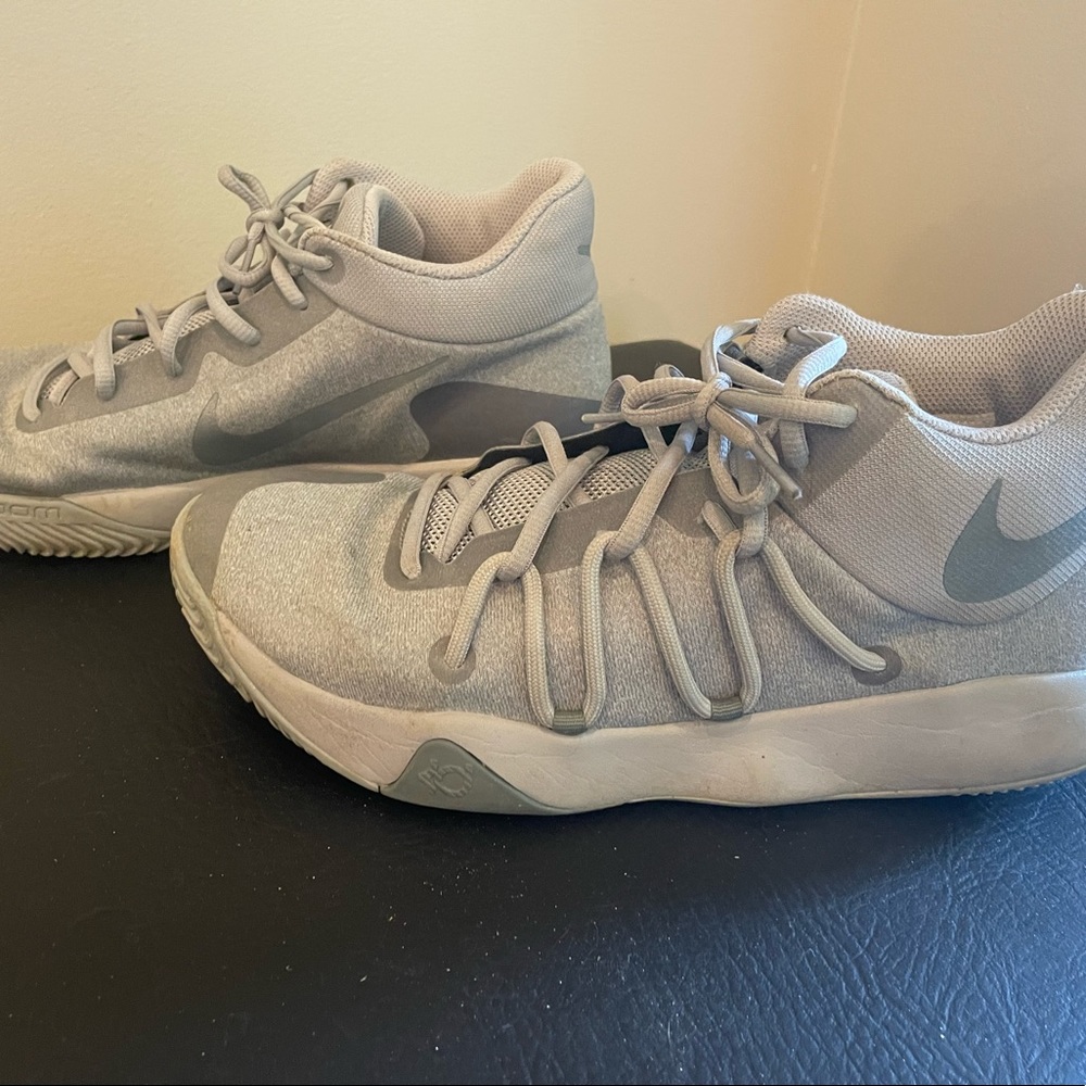 Gently used-Size 9 - Nike KD Trey 5 V Wolf Grey